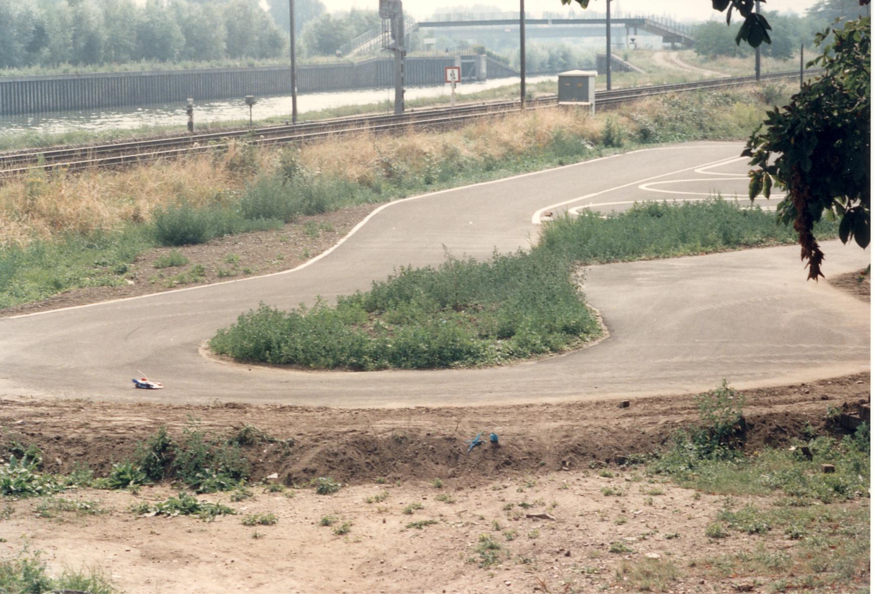 1989-05-00_graouilly_15_creation_piste_vitesse
